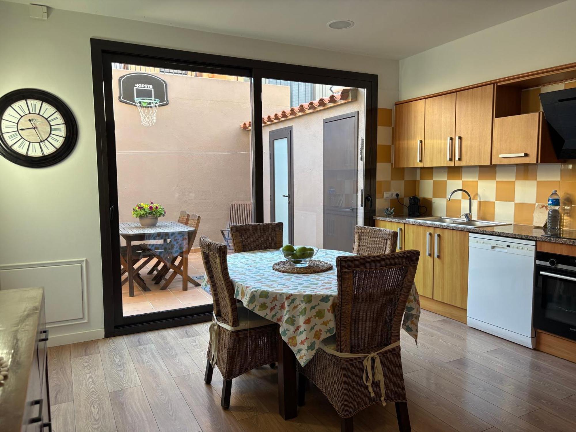 Casita De La Playa Con Parking Villa Palamos Luaran gambar